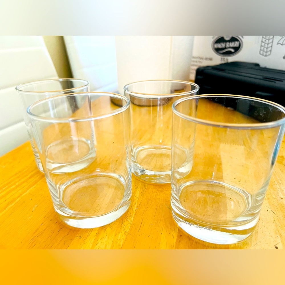 4 Whisky and 4 Juice Glasses